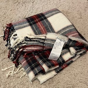 Abercrombie & Fitch Scarf